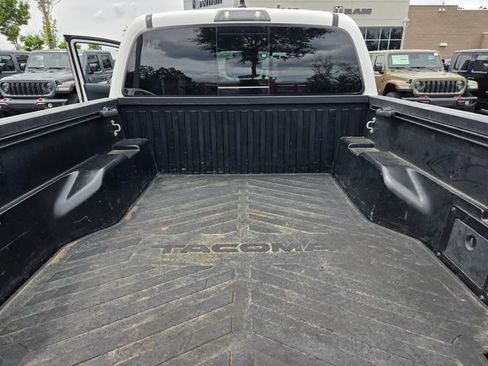 Used 2021 Toyota Tacoma TRD Pro AWD/4WD image 25