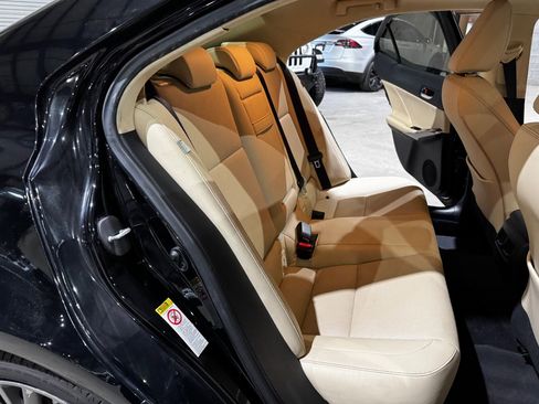 Used 2016 Lexus IS 200t w/ Navigation System Package image 23