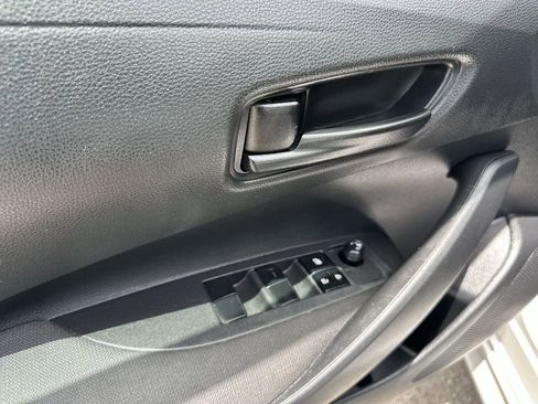 Used 2023 Toyota Corolla LE FWD image 23