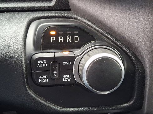 Used 2021 RAM 1500 Big Horn image 14