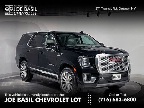 Used 2021 GMC Yukon Denali w/ Denali Premium Package image 1