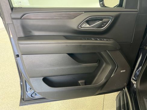 Used 2024 Chevrolet Tahoe LT RWD image 19