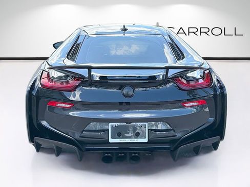 Used 2015 BMW i8 image 4
