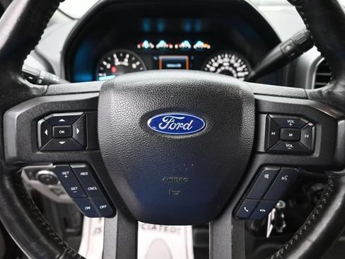 Used 2019 Ford F150 XLT w/ Equipment Group 302A Luxury AWD/4WD image 17