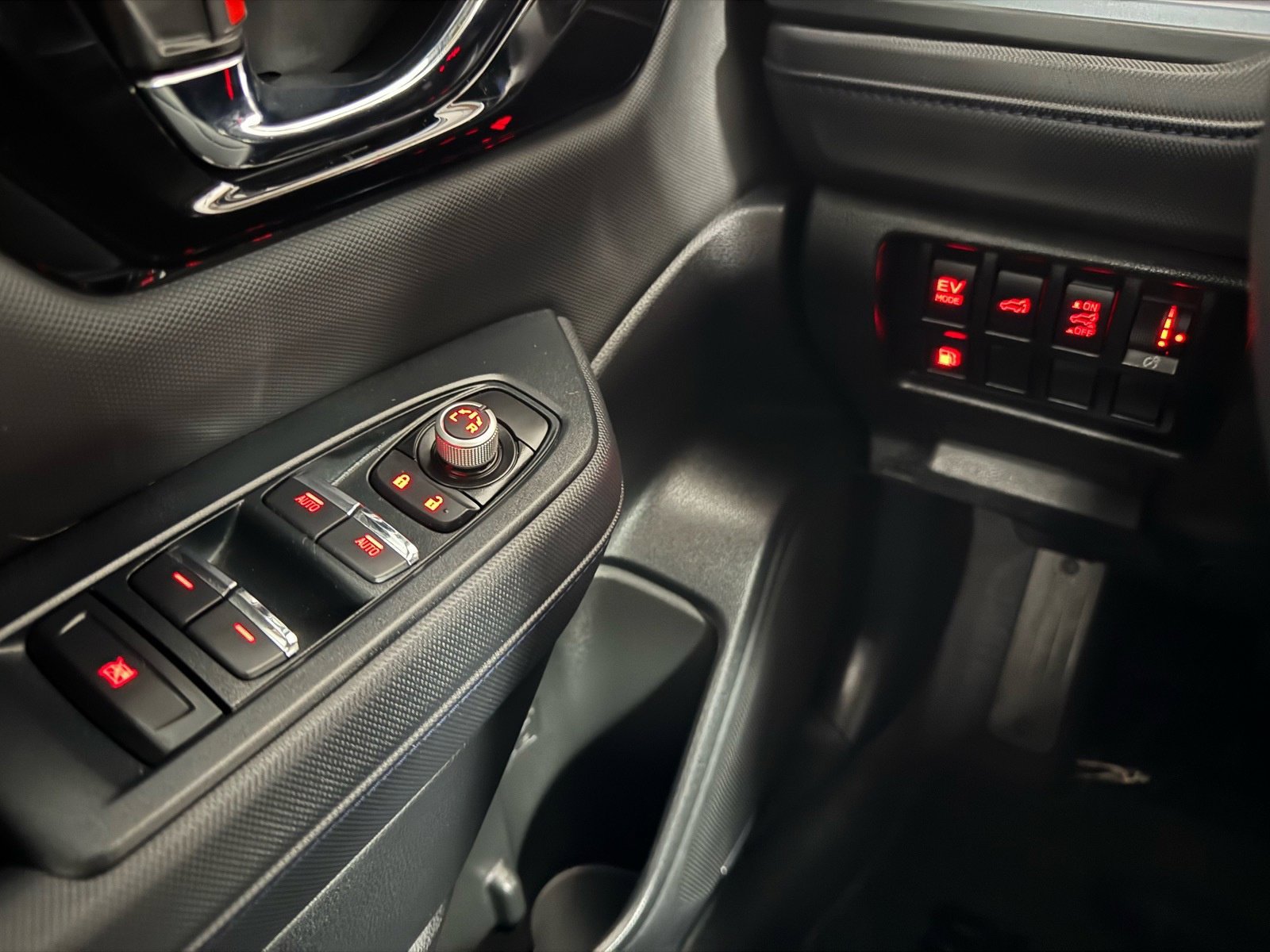 Certified 2025 Subaru Forester Limited w/ Popular Package AWD/4WD image 34