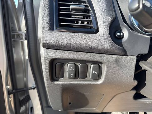 Used 2023 Mitsubishi Outlander Sport ES AWD/4WD image 12