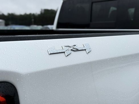 Used 2020 GMC Sierra 1500 SLT w/ SLT Premium Plus Package image 11