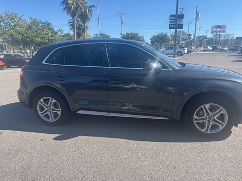 Used 2019 Audi Q5 2.0T Premium w/ Convenience Package image 2