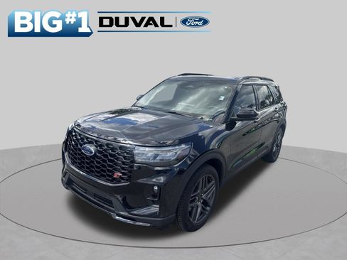 Used 2025 Ford Explorer ST w/ Sun And Sound Package RWD image 2