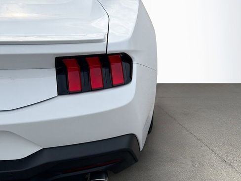 Used 2024 Ford Mustang Premium image 12