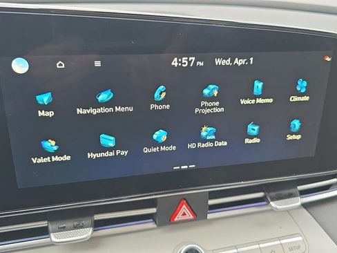 New 2026 Hyundai Elantra Limited FWD image 18