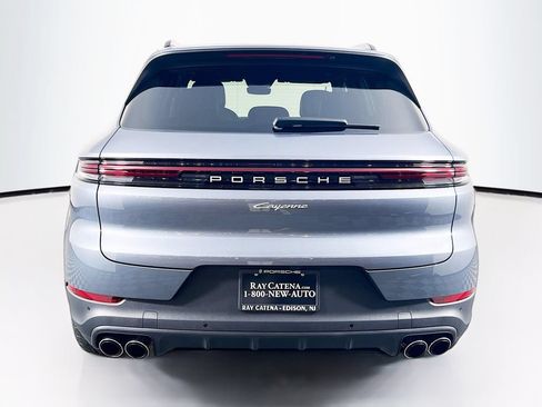 New 2026 Porsche Cayenne AWD/4WD image 10