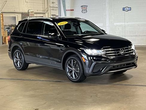Used 2022 Volkswagen Tiguan SE AWD/4WD image 7