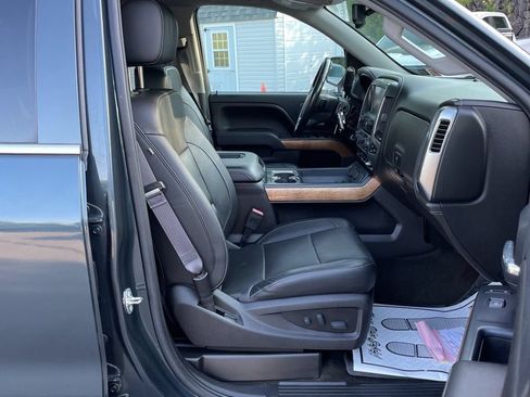 Used 2017 Chevrolet Silverado 1500 LTZ w/ Sport Package AWD/4WD image 7
