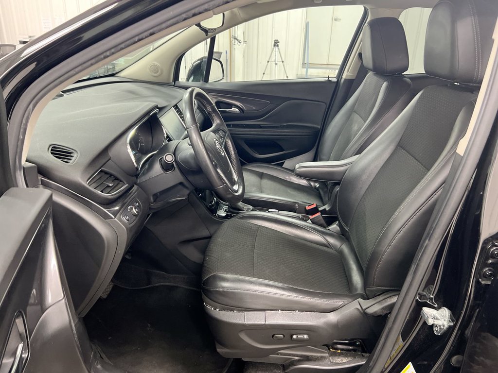 Used 2018 Buick Encore Sport Touring w/ Safety Package FWD image 19