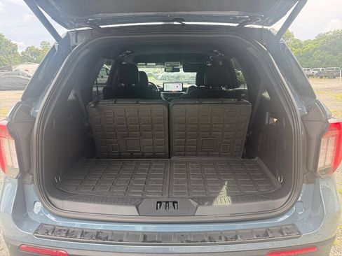 Used 2026 Ford Explorer ST AWD/4WD image 30