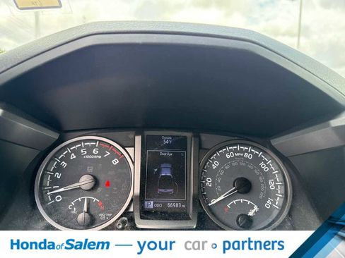 Used 2020 Toyota Tacoma TRD Off-Road AWD/4WD image 18