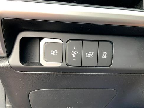 Used 2025 Hyundai Santa Fe SEL FWD image 36