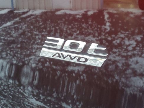 Used 2020 Jaguar F-PACE Prestige image 10