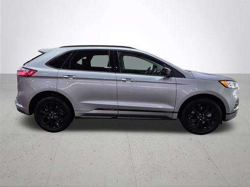 Used 2024 Ford Edge SE w/ Black Appearance Package AWD/4WD image 8