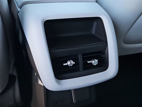 New 2025 Cadillac Lyriq Sport image 16