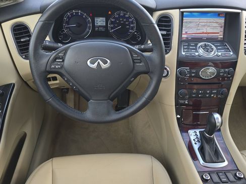 Used 2017 INFINITI QX50 AWD w/ Premium Plus Package image 14
