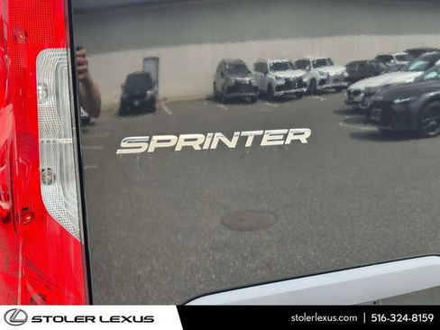 Used 2025 Mercedes-Benz Sprinter 2500 image 12