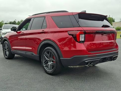 Used 2025 Ford Explorer ST w/ Sun And Sound Package AWD/4WD image 7