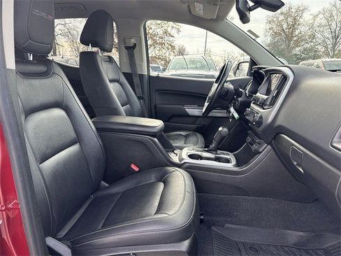 Used 2020 Chevrolet Colorado ZR2 image 30
