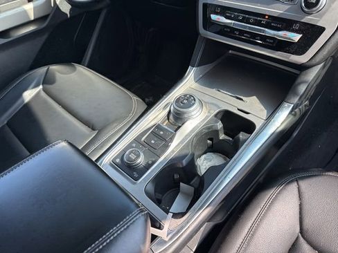 Used 2020 Ford Explorer XLT w/ Equipment Group 202A AWD/4WD image 15