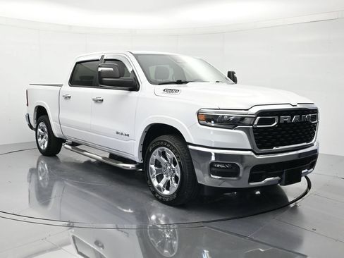 Used 2025 RAM 1500 Big Horn RWD image 3