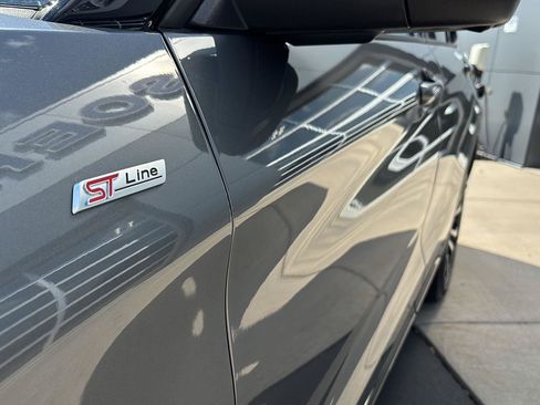 Used 2026 Ford Explorer ST-Line AWD/4WD image 9