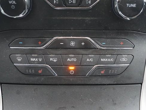 Used 2020 Ford Edge SEL w/ Convenience Package image 12