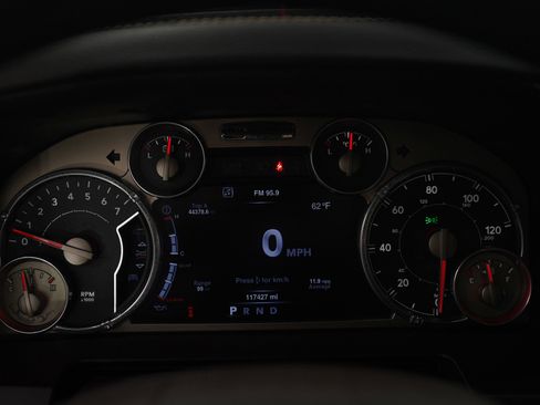 Used 2016 RAM 1500 Laramie Longhorn image 20