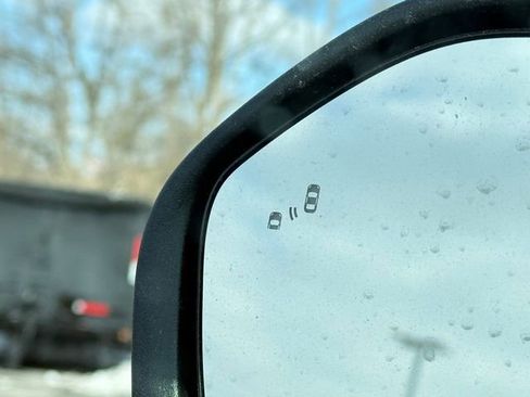 New 2026 Ford Explorer Active w/ Active Comfort Package image 10