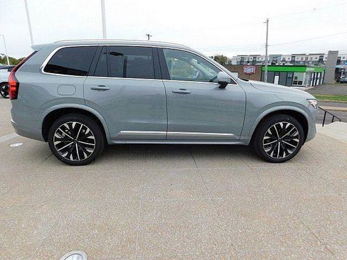 New 2026 Volvo XC90 B6 Ultra w/ Protection Package AWD/4WD image 7