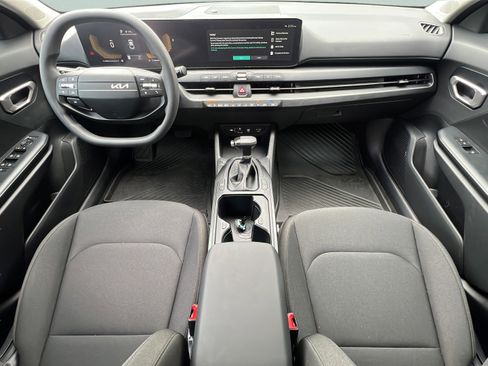 New 2026 Kia K4 FWD image 10