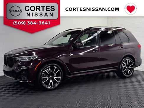 Used 2021 BMW X7 xDrive40i w/ M Sport Package AWD/4WD image 1