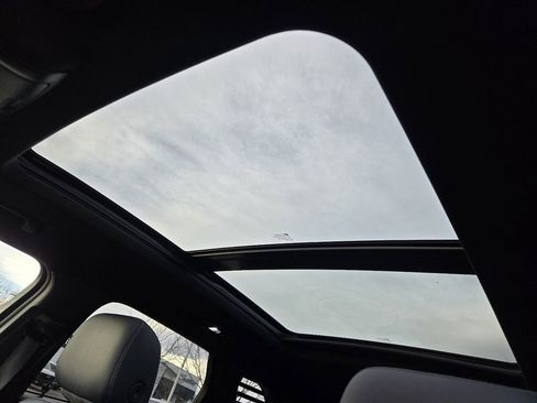 Used 2024 Chevrolet Blazer RS w/ Enhanced Convenience Package image 3