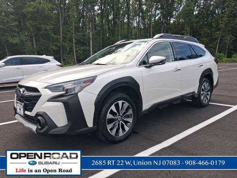 Used 2023 Subaru Outback Touring AWD/4WD image 7