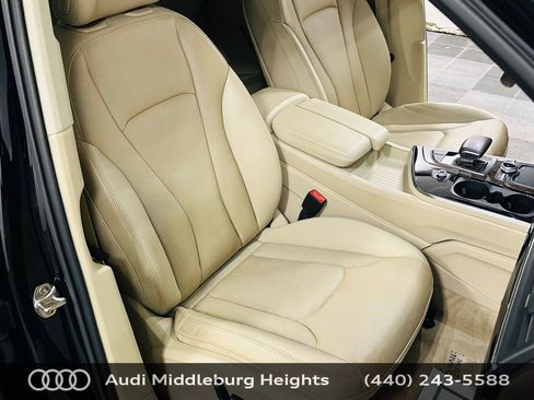 Used 2017 Audi Q7 3.0T Prestige image 27