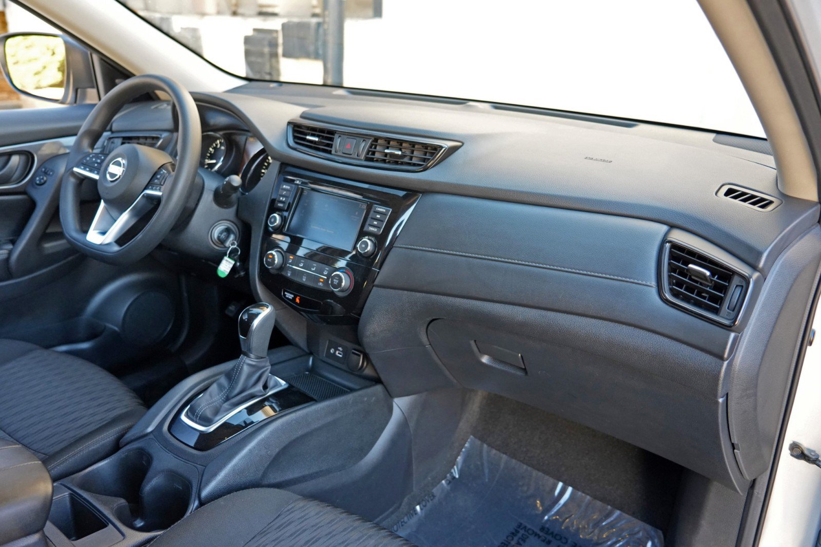 Used 2019 Nissan Rogue S FWD image 13