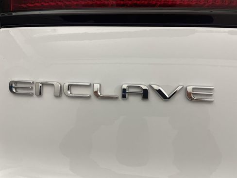 Used 2025 Buick Enclave Sport Touring FWD image 25