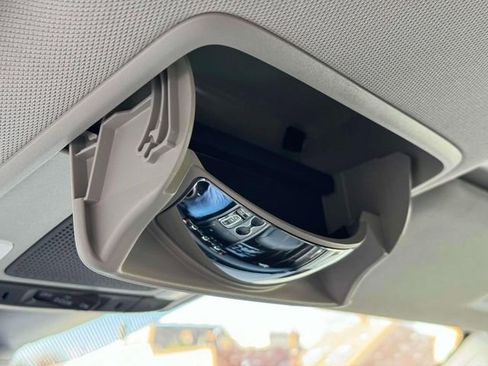 New 2025 Honda Pilot EX-L image 11