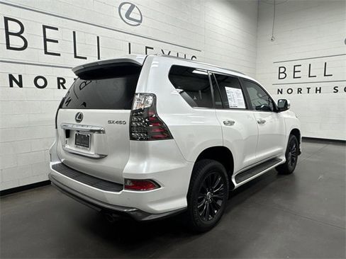 Used 2023 Lexus GX 460 Premium image 3