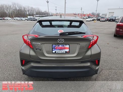 Used 2021 Toyota C-HR LE image 25