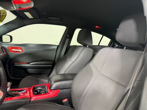 Used 2018 Dodge Charger SXT Plus RWD image 11