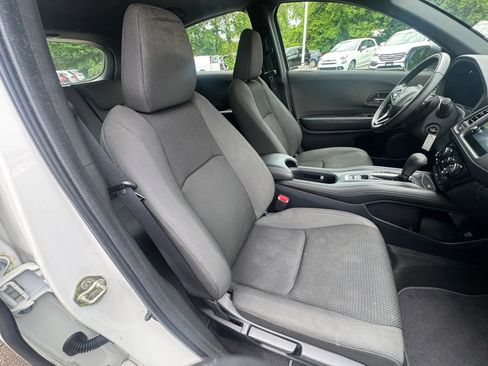 Used 2019 Honda HR-V Sport image 26
