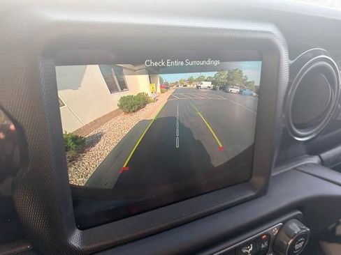 Used 2023 Jeep Wrangler Unlimited Sport AWD/4WD image 20