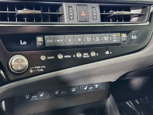 Used 2024 Lexus ES 300h F Sport w/ Accessory Package (Z1) FWD image 15